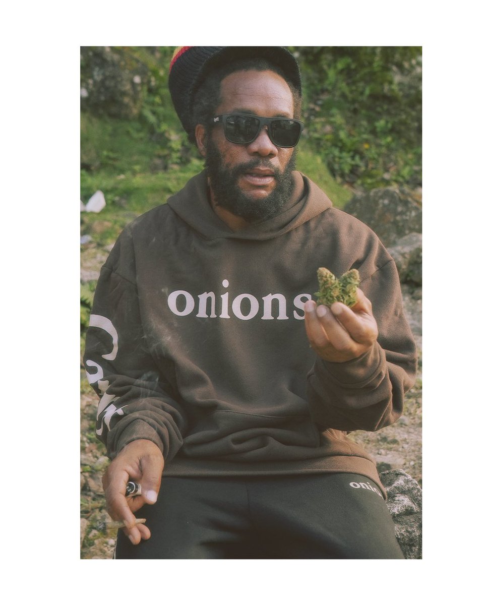 Anwar Carrots tweet media