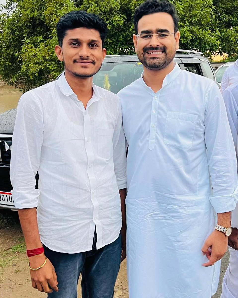 एनएसयूआई छात्र संगठन, डीडवाना कुचामन के जिलाध्यक्ष लाड़ले भाई रामनिवास गोयल को जन्मदिन कि हार्दिक बधाई एवं शुभकामनाएं।

मैं ईश्वर से आपके उत्तम स्वास्थ्य एवं उज्जवल भविष्य की कामना करता हूं। <a href="/RamniwasGoyal08/">Ramniwas Goyal</a>