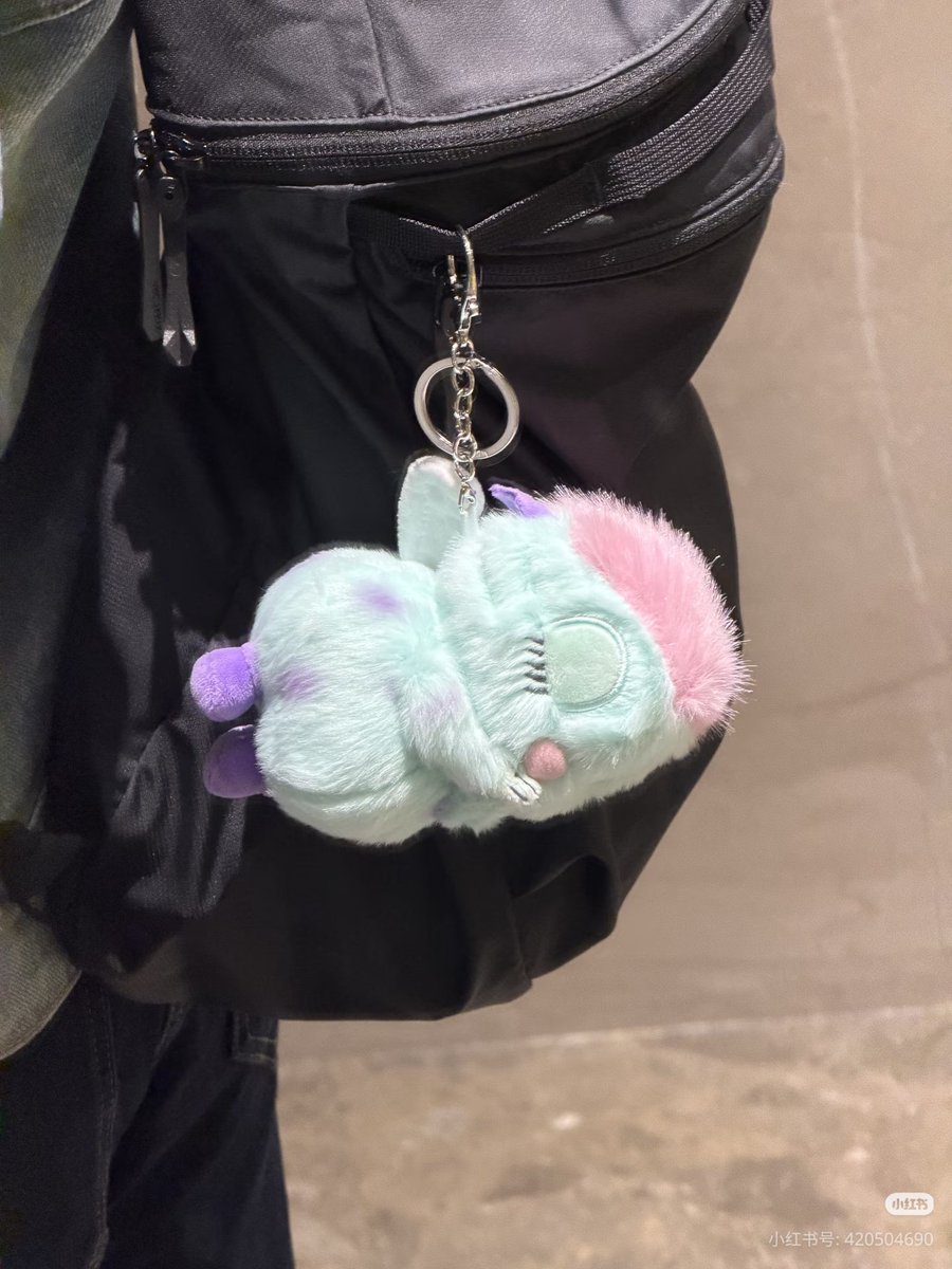 balleroine's tweet image. Cute keychain for your fav bag

a thread