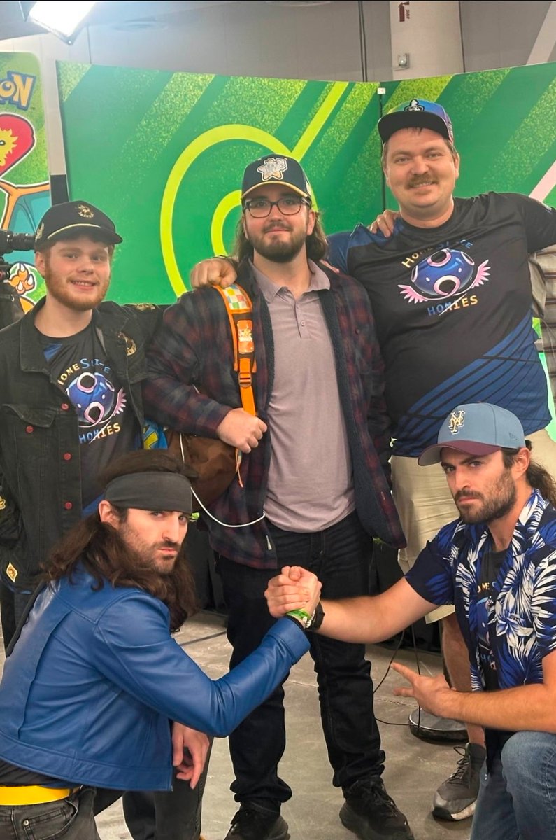 ELMO🐙🐝 tweet media