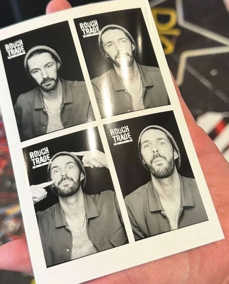 mars ✁ tweet media