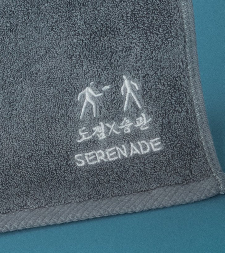 and the logo on it too HELP