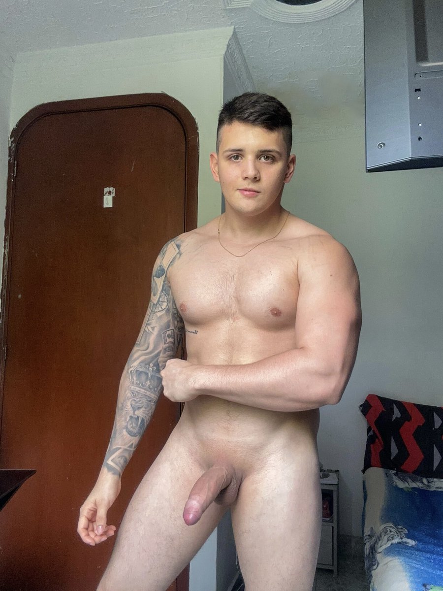 Dyllan 🦁 tweet media