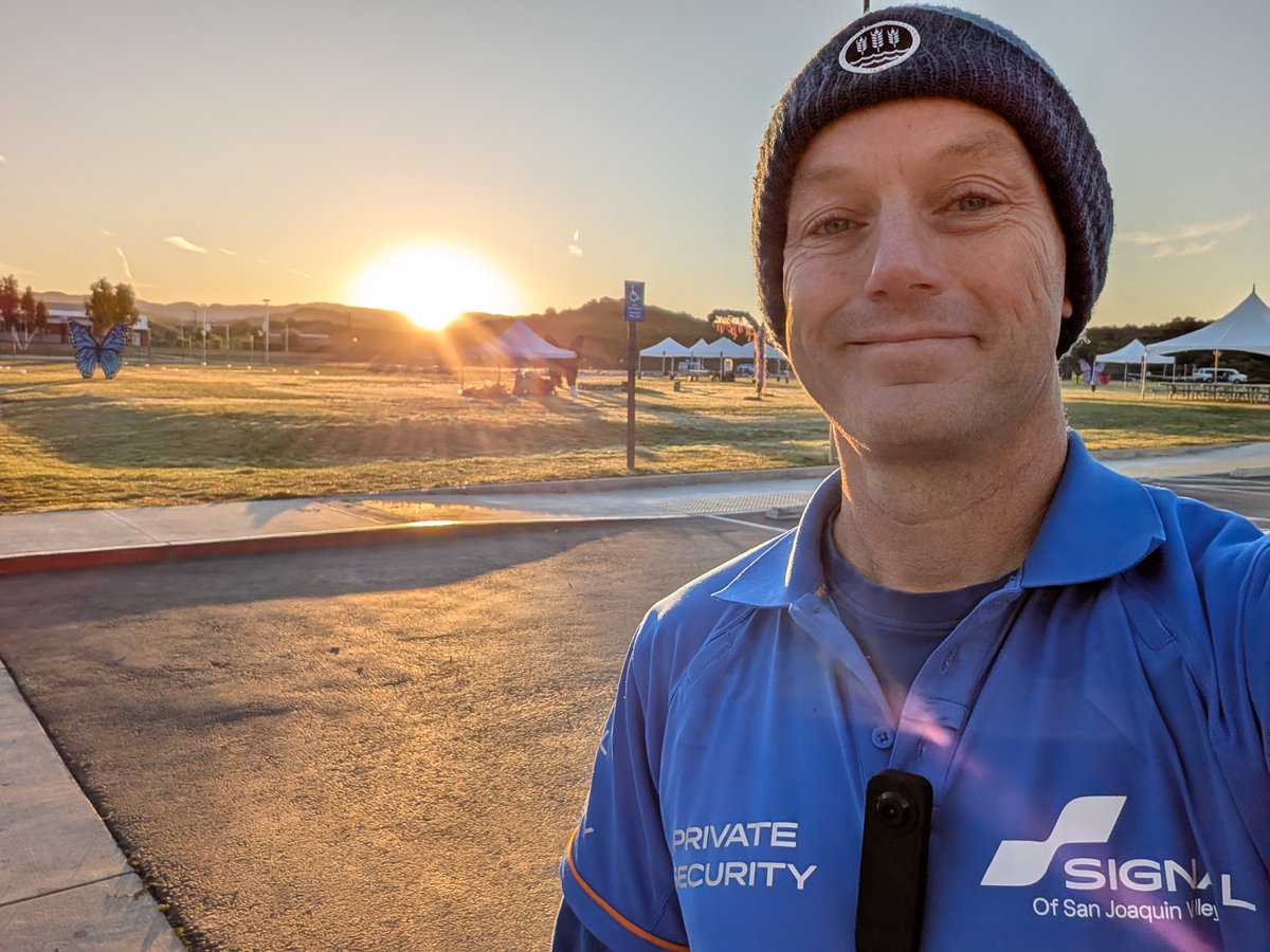 signalsouthoc's tweet photo. It was a busy weekend for our team, with an overnight shift guarding setup for a special event, a holiday dispatch for firelane violations, &amp; our usual recurring patrols. We can be there for your special events &amp; holiday needs too. #privatesecurity #propertymanagement #southoc https://t.co/Ek6DJmAPpg