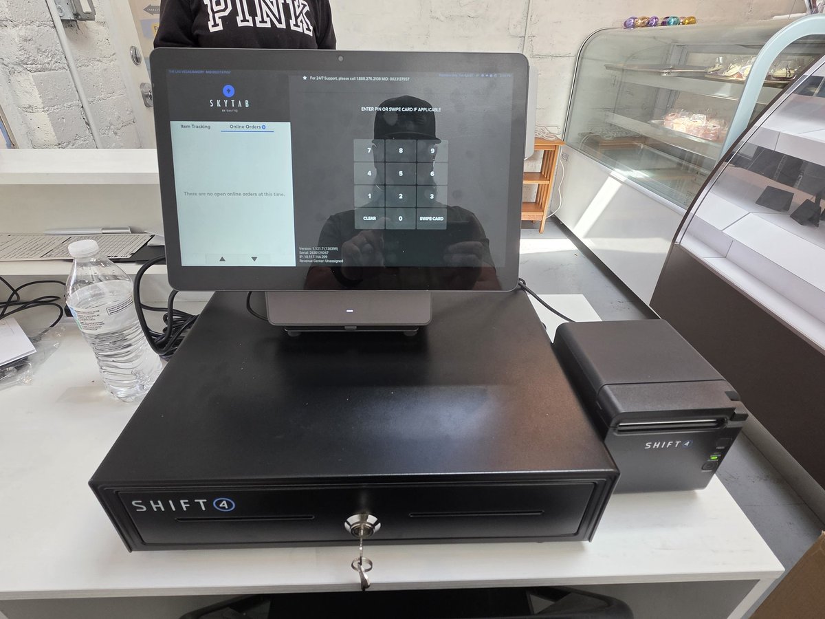 RickyR_Shift4's tweet photo. @Shift4 @SkyTabPOS #Shift4 #SkytabPos The Las Vegas Bakery in Las Vegas, NV. https://t.co/umUR1z4EOI