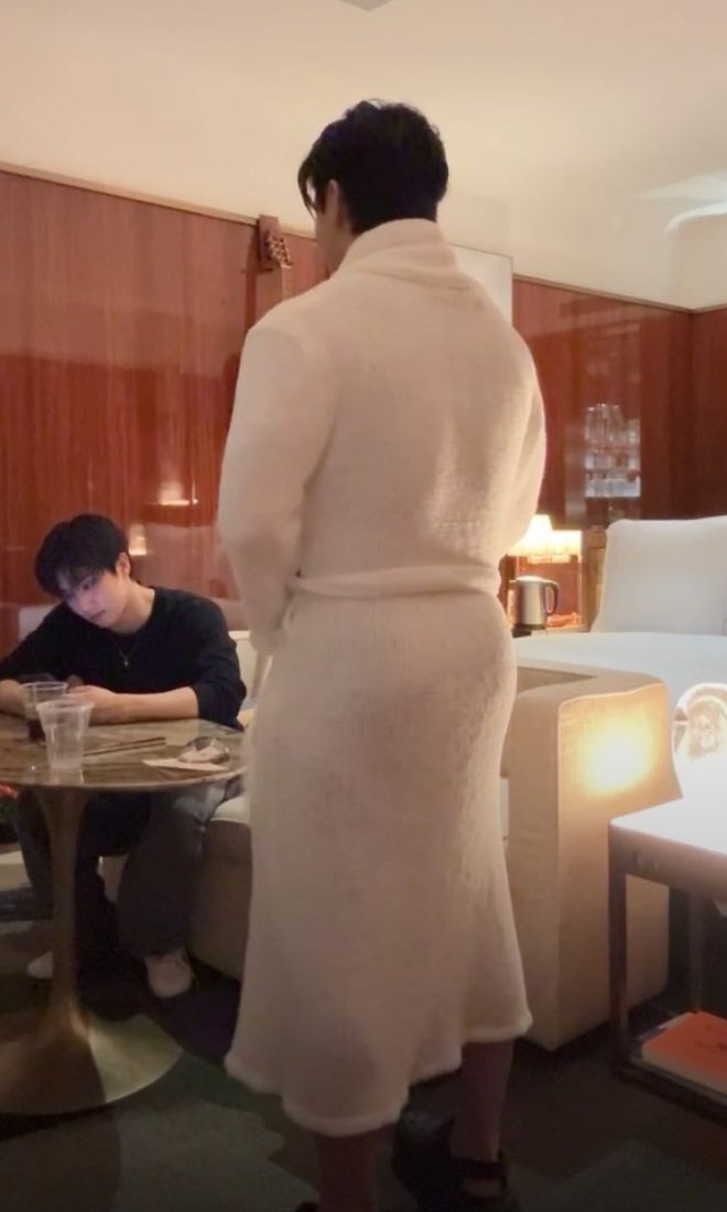 123456🦐 tweet media