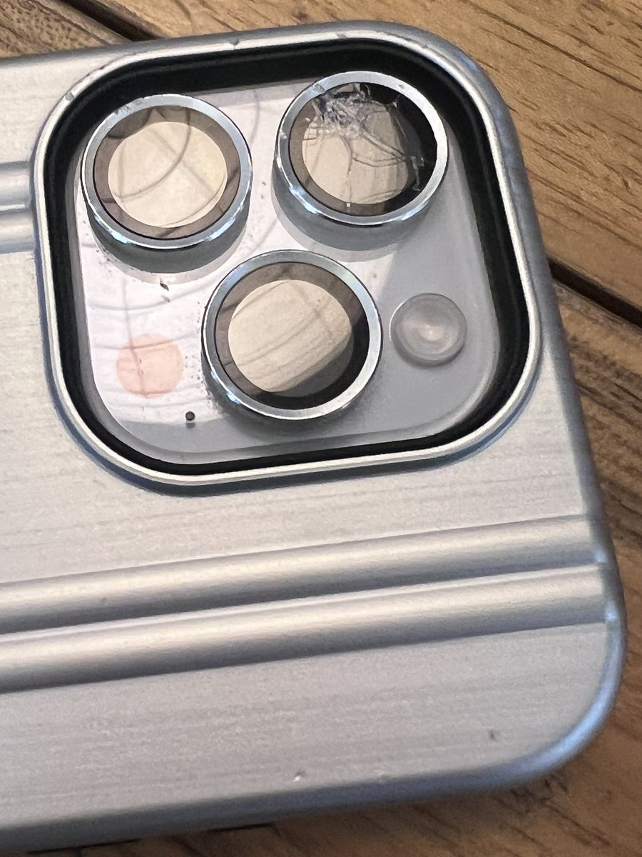 tanouetohru's tweet image. 落としてしまった。
#iPhone16