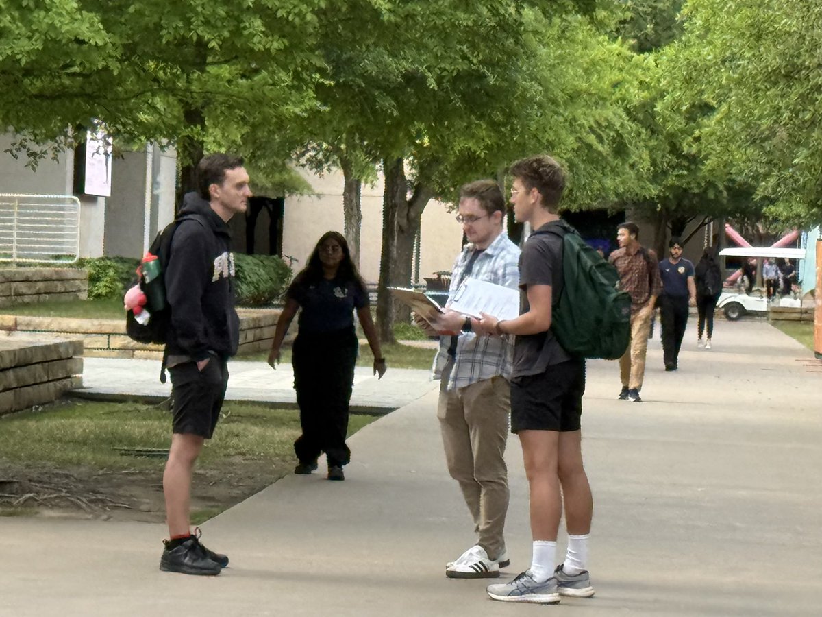 Eric Hernandez tweet media