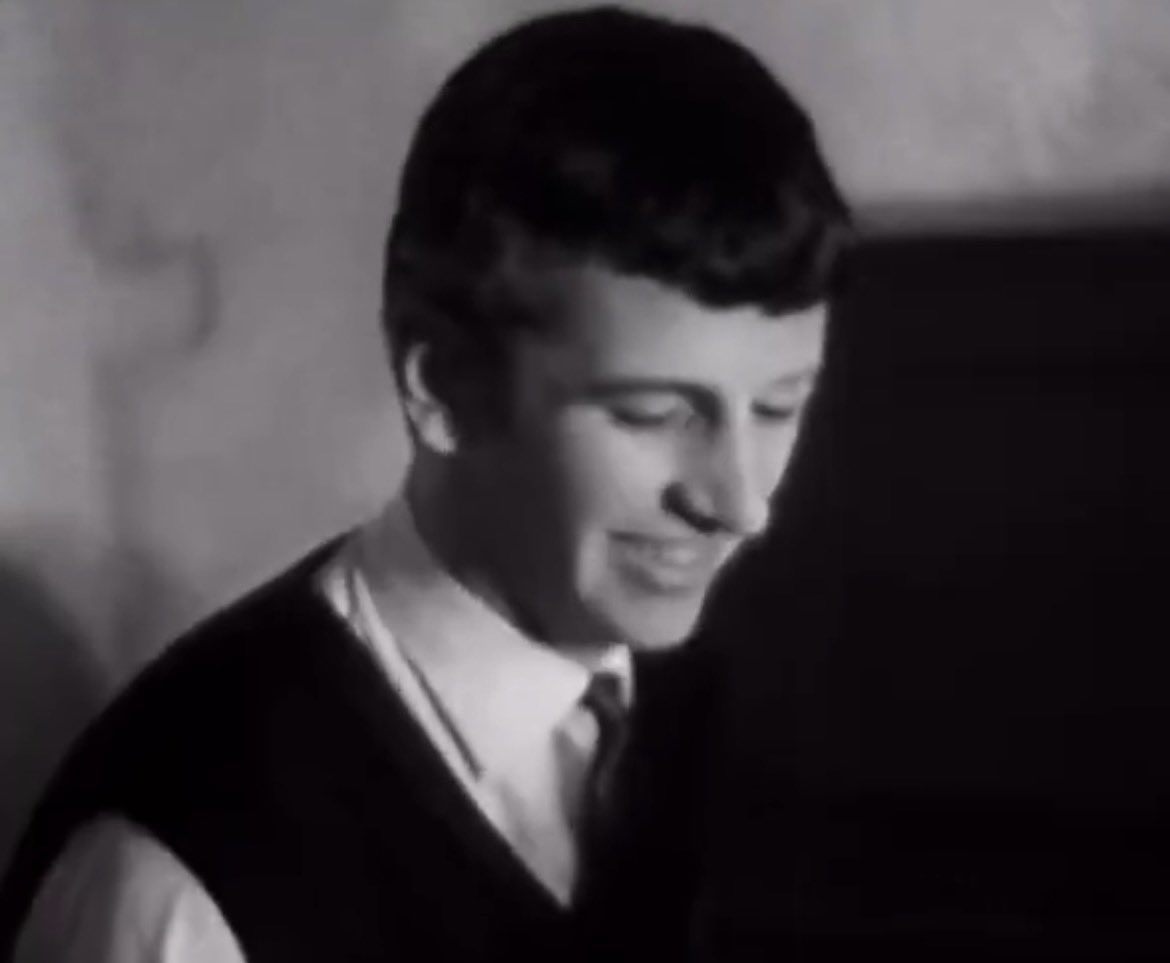 M@ 🦅🐅 tweet media