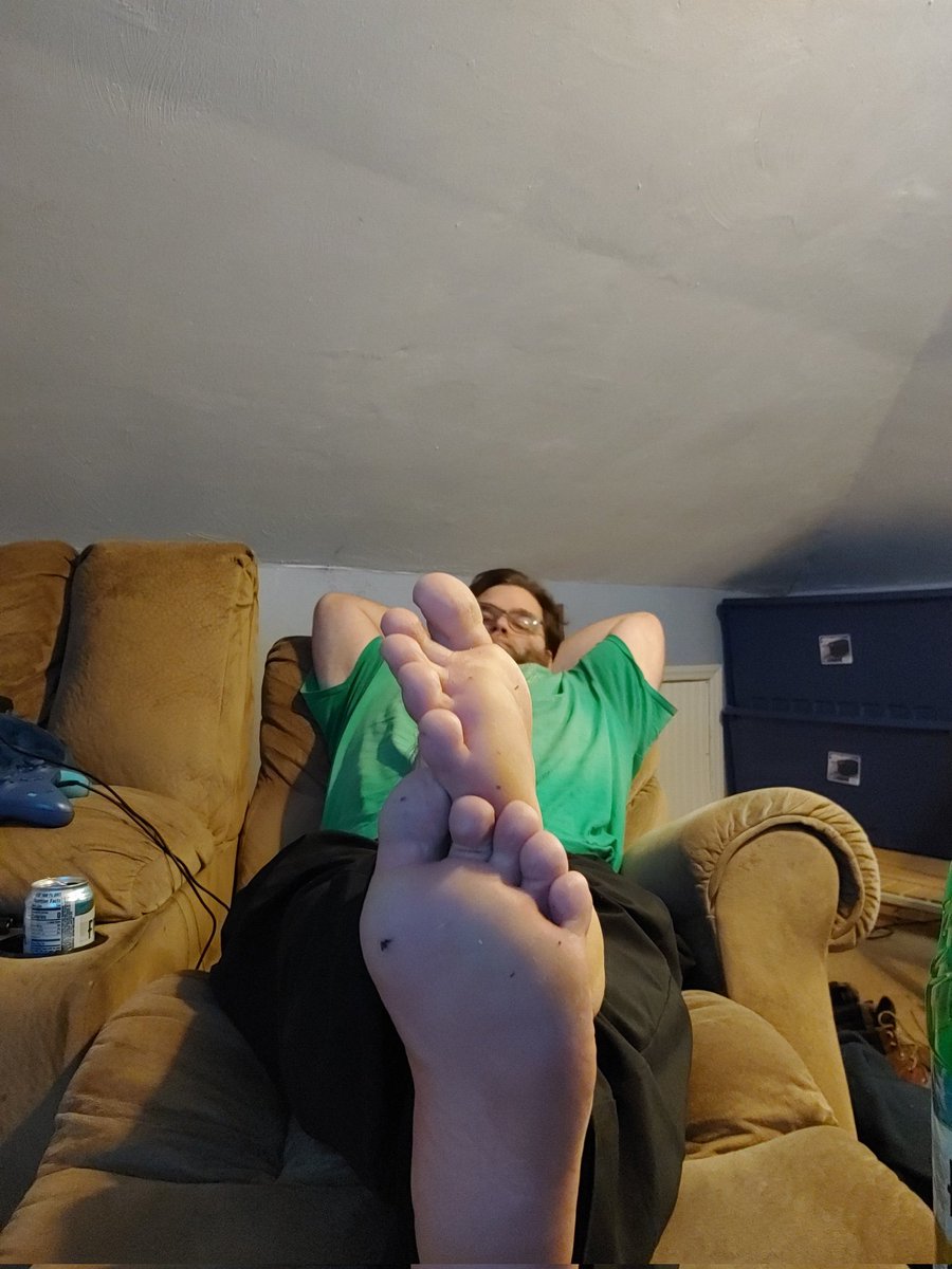 Letting you see some pics I took years ago... this day, I was on my feet, in a moist humid area, walking constantly, and walked 20k+ steps. My feet were rank... filled up the whole room with my manly musk.... be sure not to get lost staring at these... they were so soft that day~