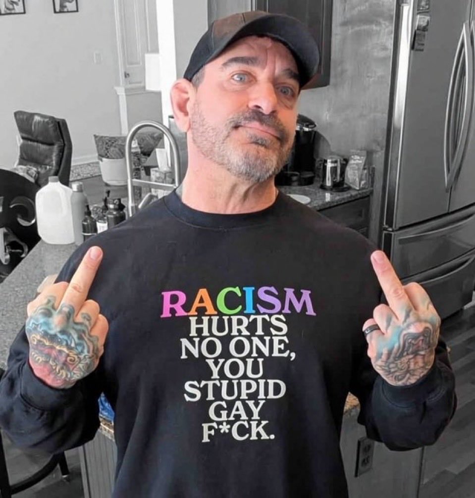 HowlingTrad tweet media