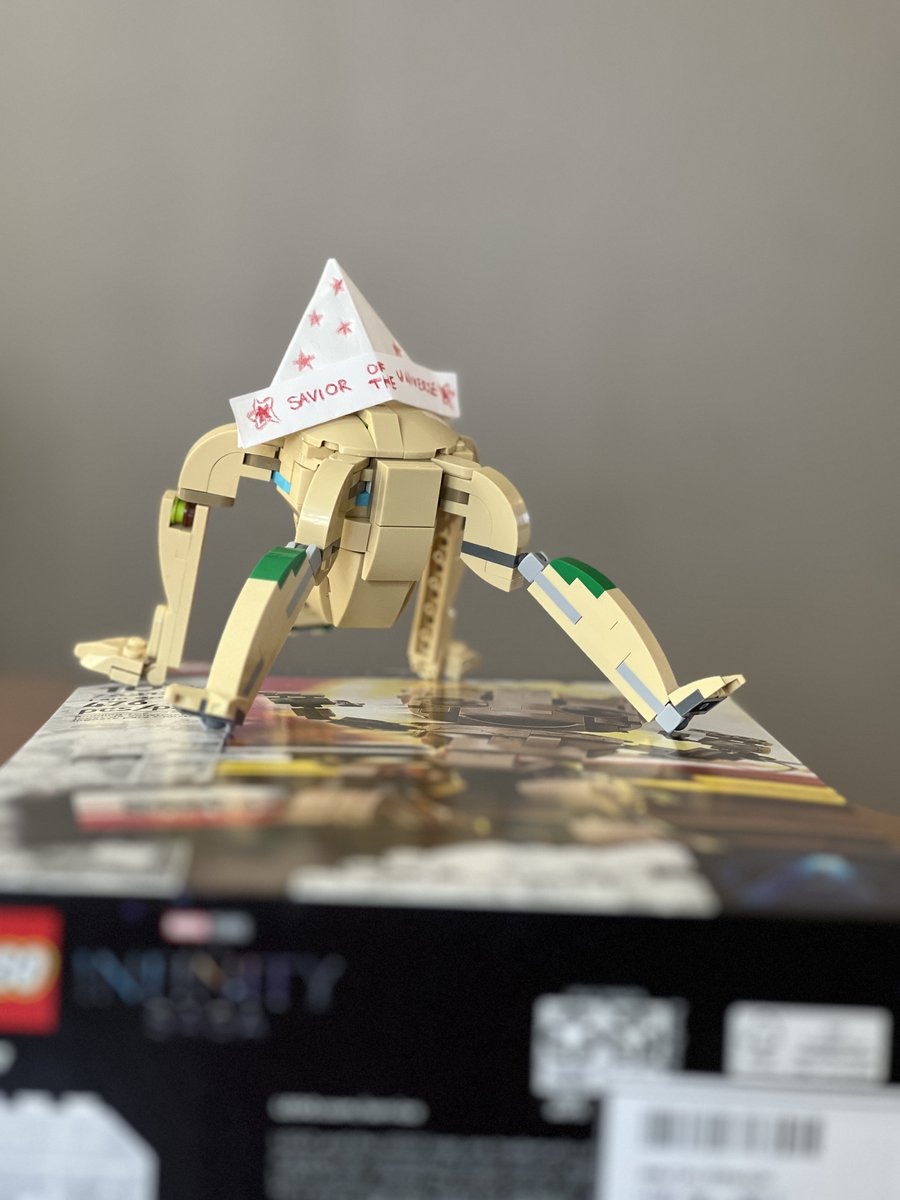 animated_jen's tweet image. Like everyone else, I tried and failed to buy the PHM IMAX filmstrip today buutttt the page didn't force an auto-refresh so I'm technically still in line nine hours later. Will keep the tab open forever just in case.

(consolation prize: Lego Rocky meets unassembled Lego Adrian)