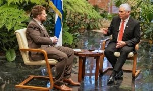 🗣️🎙️ǀ Entrevista del Primer Secretario del Comité Central del Partido y Presidente de la República, <a href="/DiazCanelB/">Miguel Díaz-Canel Bermúdez</a>, con Tom O’Connor, redactor sénior de Política Exterior y editor adjunto de Seguridad Nacional y Política Exterior de Newsweek. 
🔗acortar.link/uKItKl