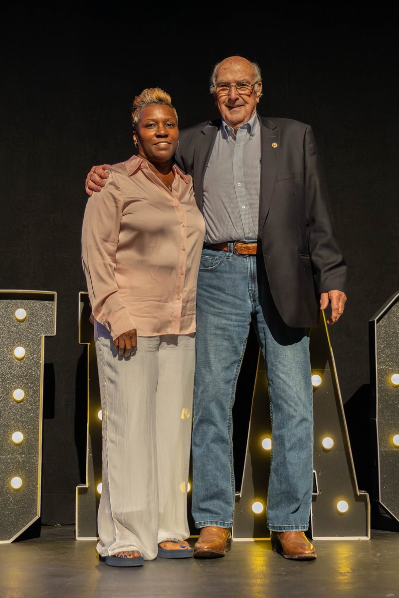 JMCSchools's tweet image. We’ll share more tomorrow, but enjoy these pics by LOOP 4.0 student Hudson King for now 🤩 Tonight marked the 3rd year of our districtwide sports banquet for high schools - JMAC Awards (Jackson Madison Athletic Champions)✨ #thejmcssway #WINNING