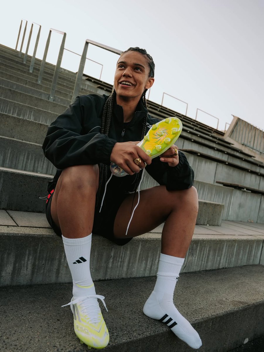 Women's Footie ID tweet media