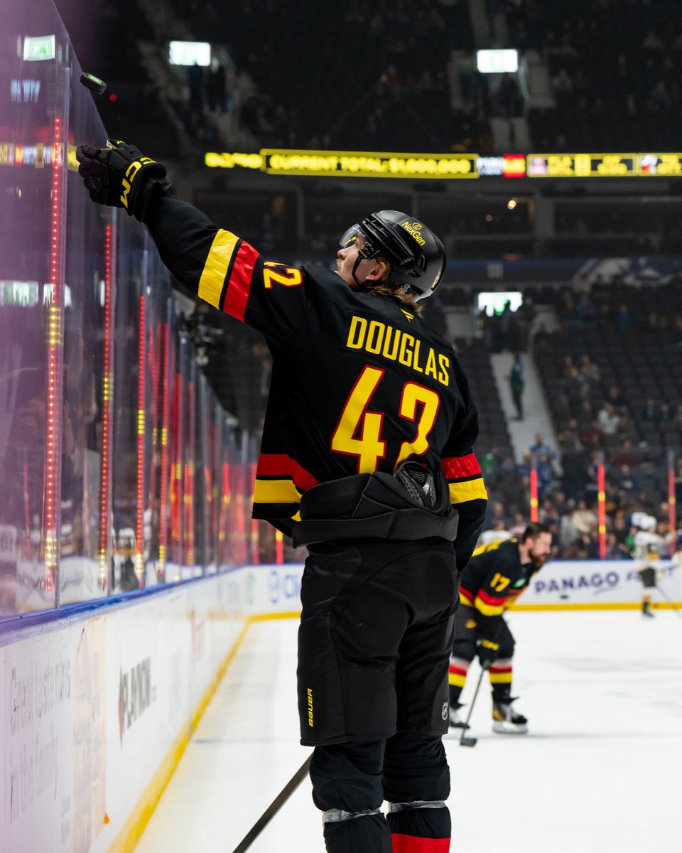 Vancouver Canucks tweet media