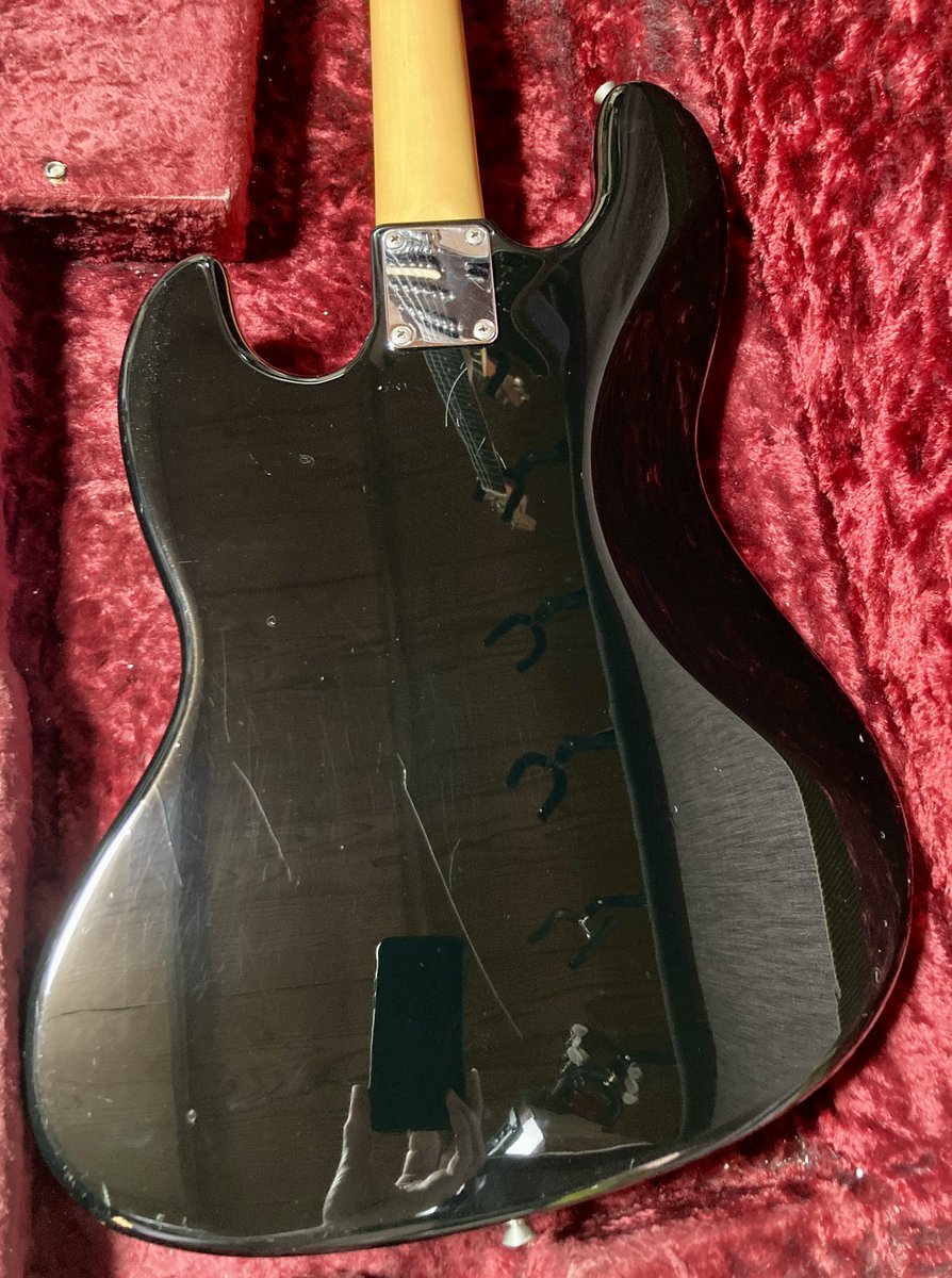GNeinaam's tweet photo. ★本日の入荷★

Fender Japan JB62-58 1993-1994

定番の62スタイルのジャスベ入荷致しました。
PUはダンカンのSJB-1にグレードアップし、ナットは牛骨、リフレット済みになります。
実用的改造が施されており、状態も良くオススメです(//∇//)

お問い合わせお待ちしております♪

#fender #ベース https://t.co/VSaIYqDWJT