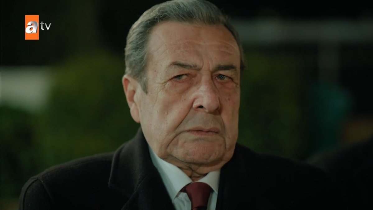 _barcamessi10_'s tweet image. - ماهينور
- سنان
- جولوشان
- سيفا
- يلماز
- ألتن

كلهم حطيت فيهم الشك طوال الـ 12 حلقة وابعدت التهمة عن ملك تمامًا حرفيًا طوال الحلقات كانوا يروجون لطيبتها وانها مستحيل تأذي نملة حتى واليوم الصدمة طلعت هي خلف الحادثة!
التويست هذا يأكد لك عظمة هذا العمل وروعته 😰🔝
#Abi