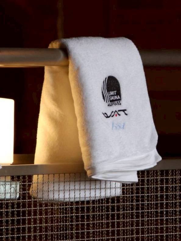 Limit Sauna tweet media