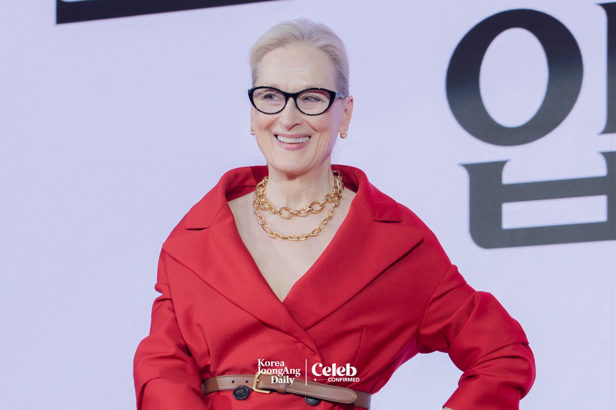 Celeb Confirmed tweet media