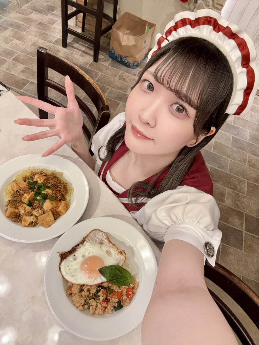 クイーンズコート ~女神の中庭~|秋葉原メイドカフェ tweet media