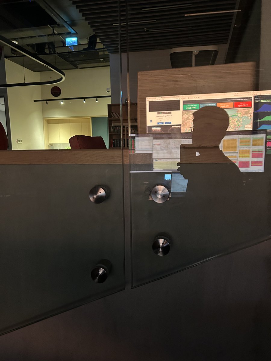 İzleeee amuagoyum izle sabah 5te de izle