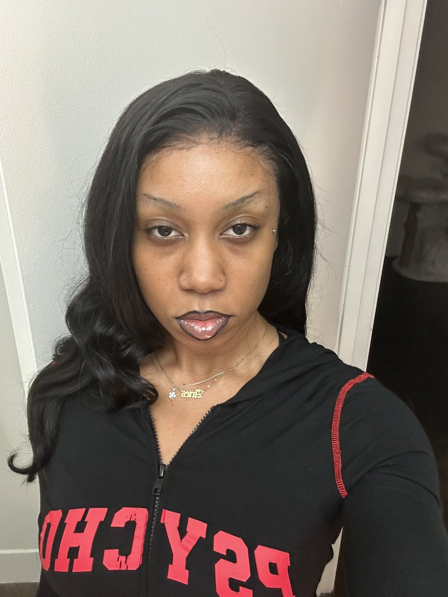 jet black beauty tweet media