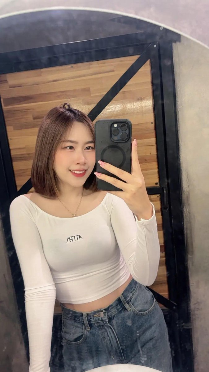 ครูบ้านนอก tweet media