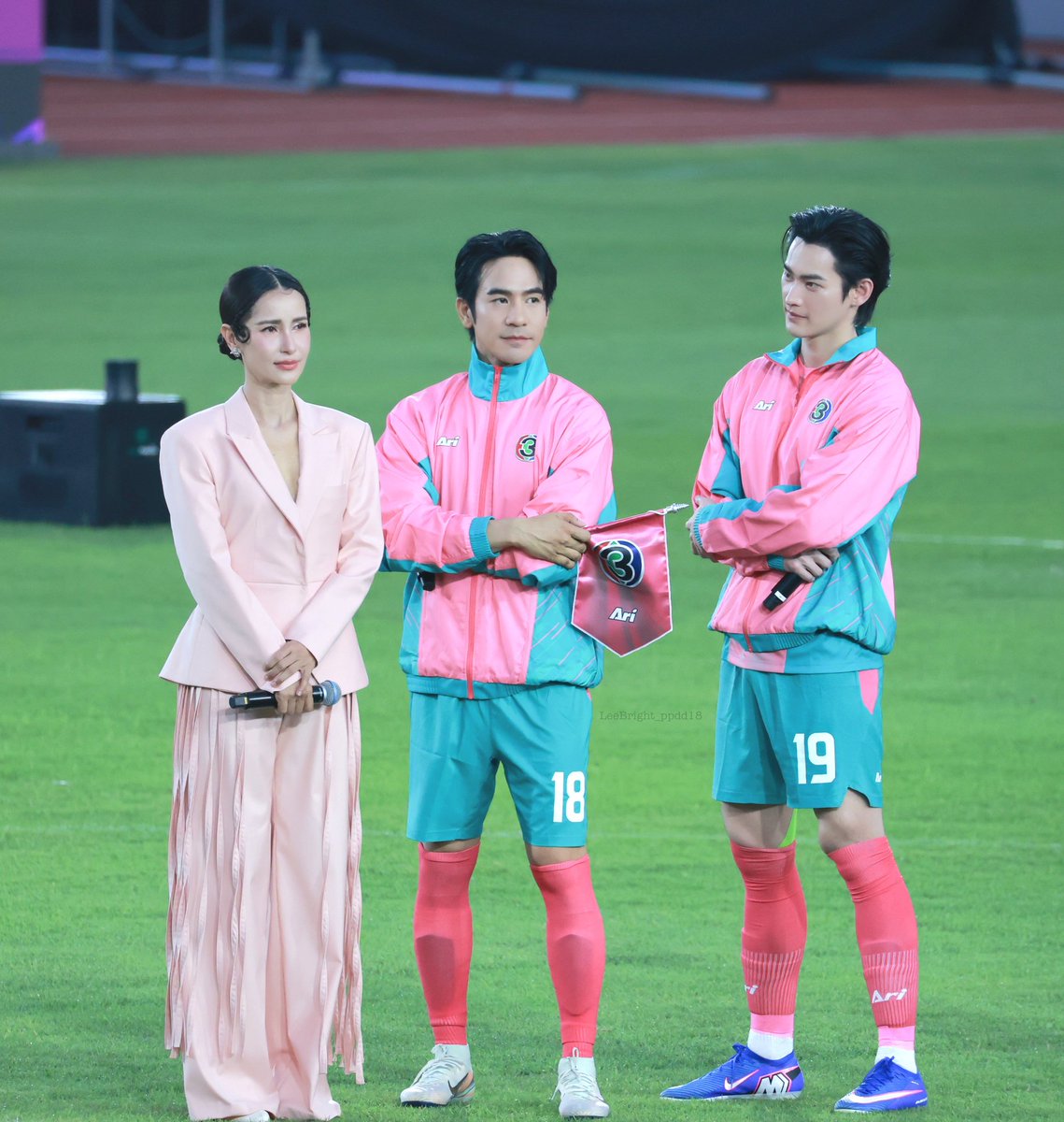 456pdpd456's tweet photo. มีผู้จัดคนไหนสนใจทำละครสักเรื่องไหมคะ... #โป๊ปแอนเก้า #popezaap #numberx9th https://t.co/xEPszgLPmU