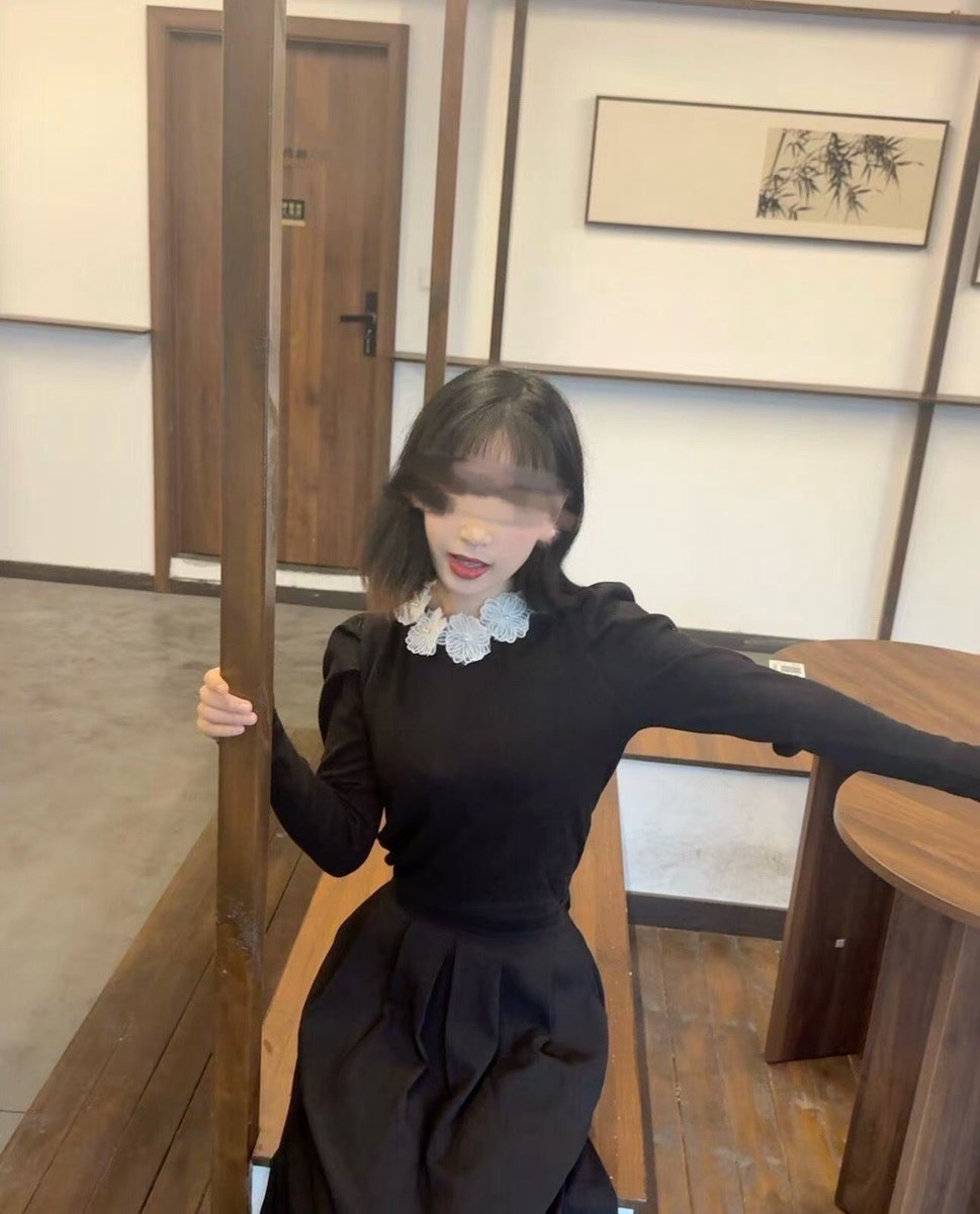 郑州字母墙 tweet media