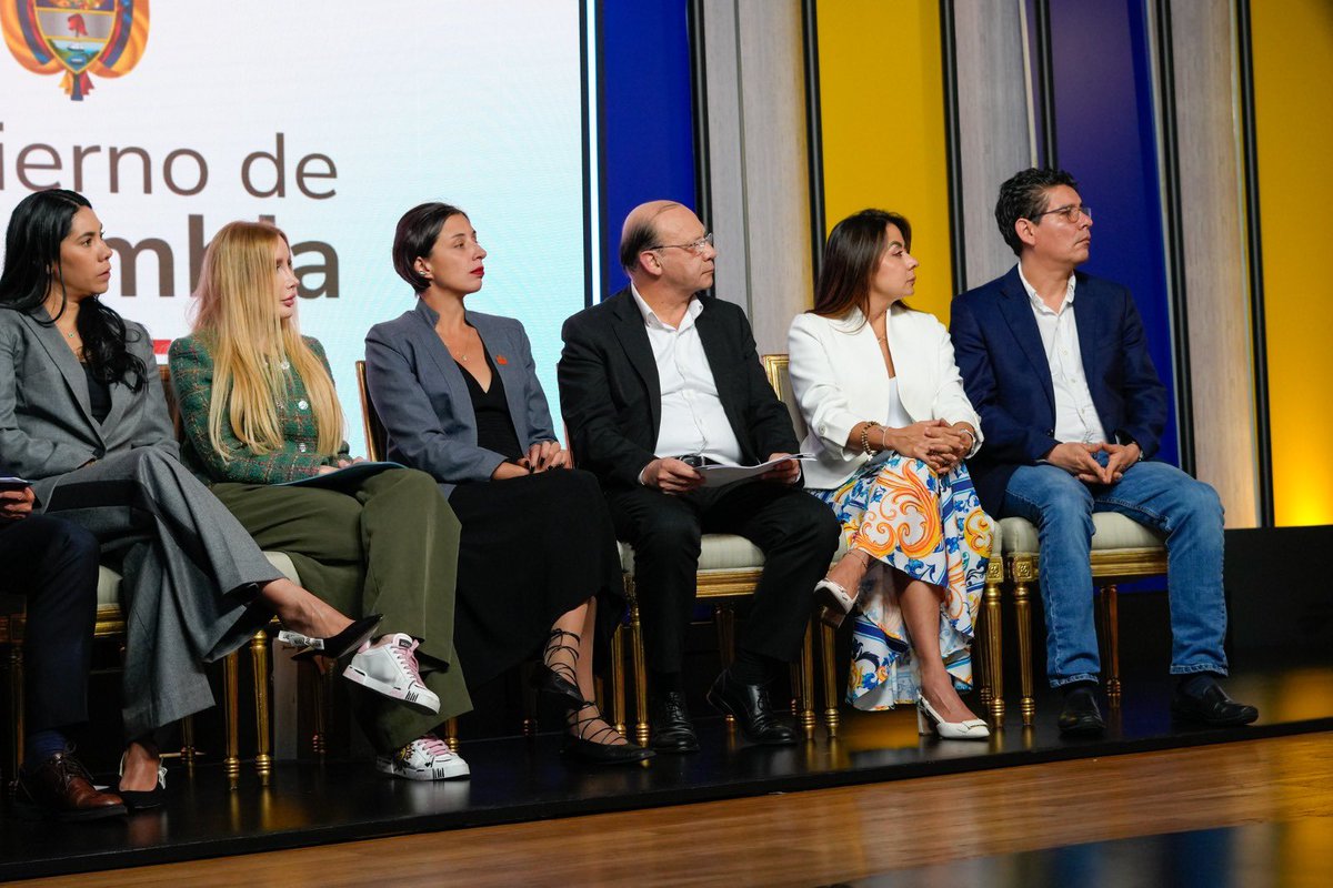 Carina Murcia Yela tweet media