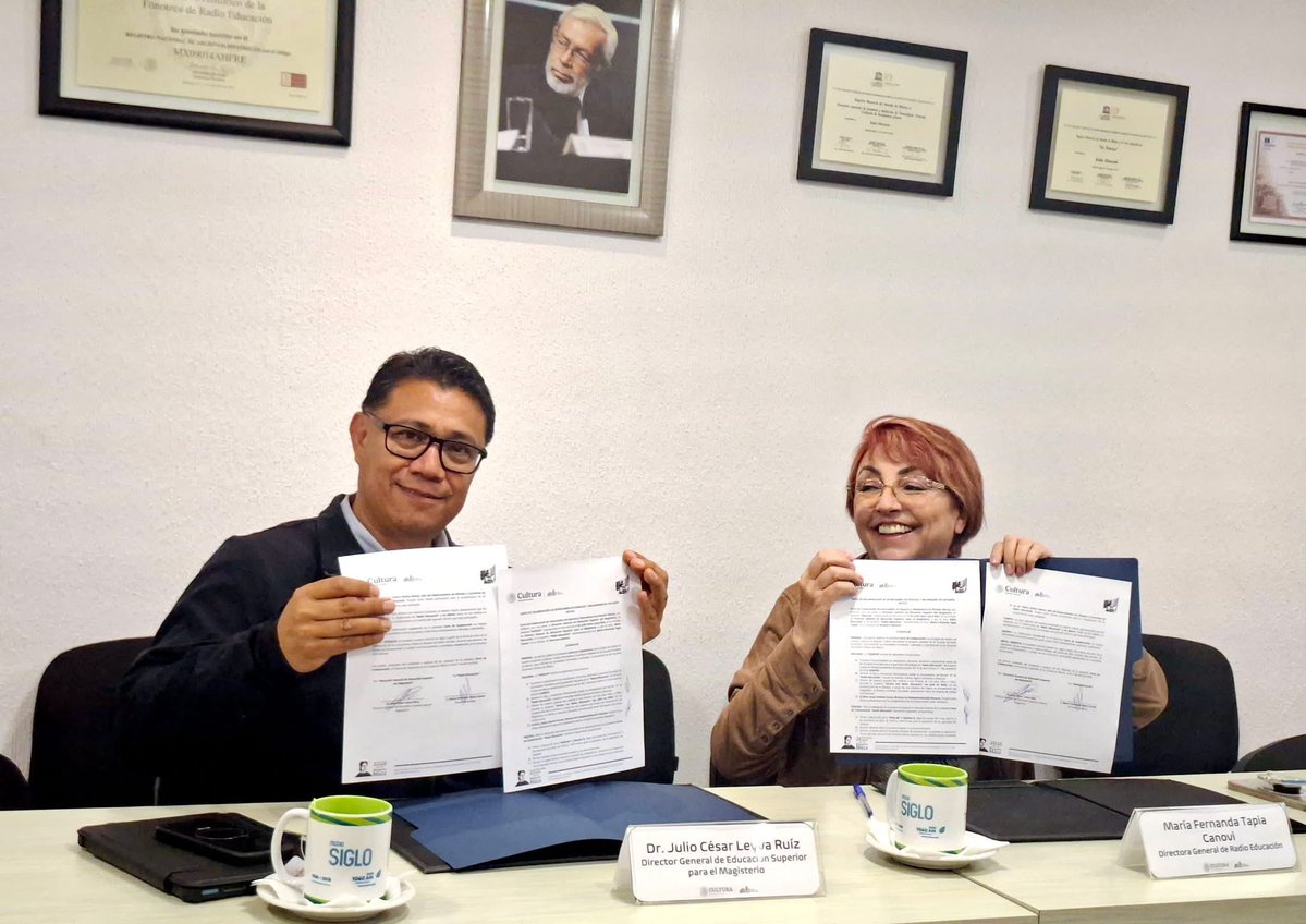 Somos Normalistas tweet media