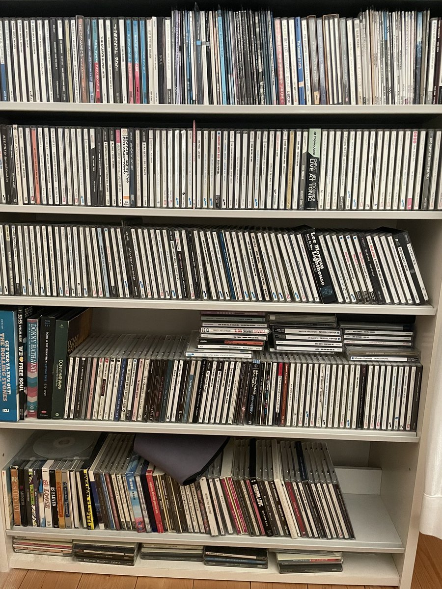MAOU1529's tweet photo. 亡くなった父親のCDコレクション
私が今からこれを全部売ります…😨 https://t.co/PYklzL8KU8