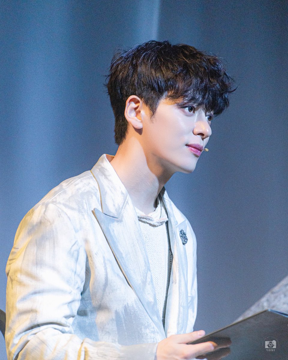 𝕐𝕆𝕄𝕀 ℙ𝕀ℂ tweet media