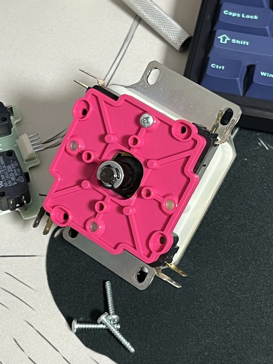 ペコムズ_페코무즈 tweet media