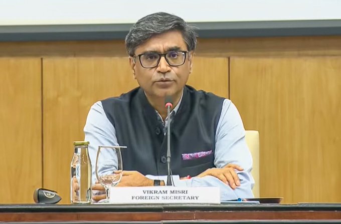 airnews_abad's tweet image. ▶️વિદેશ સચિવ વિક્રમ મિશ્રી આજે અમેરિકાના ત્રણ દિવસના પ્રવાસે વોશિંગ્ટન ડીસી પહોંચશે. 

▶️આ મુલાકાત દરમિયાન તેઓ વેપાર, સંરક્ષણ, વિજ્ઞાન અને ટેકનોલોજી તેમજ પરસ્પર હિતના મુદ્દાઓ સહિત અનેક મહત્વપૂર્ણ વિષયો પર વરિષ્ઠ અમેરિકાના અધિકારીઓ સાથે ચર્ચા કરશે.

#VikramMisri #IndiaUSRelations