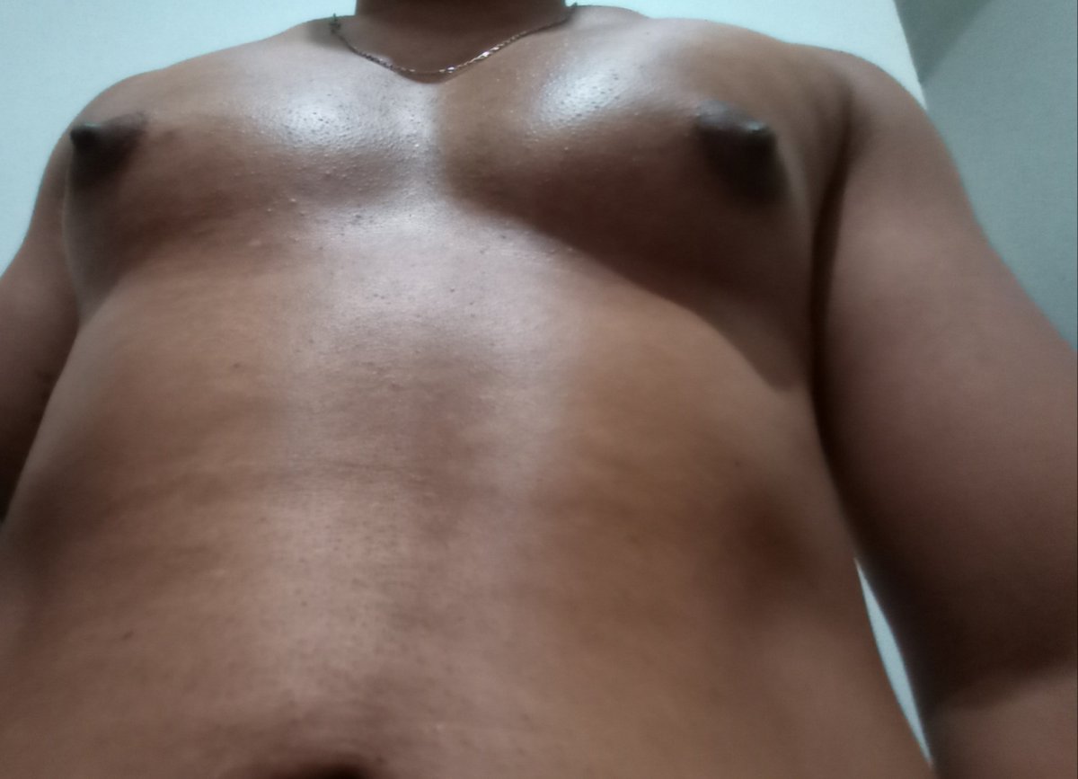 stud.pecs tweet media