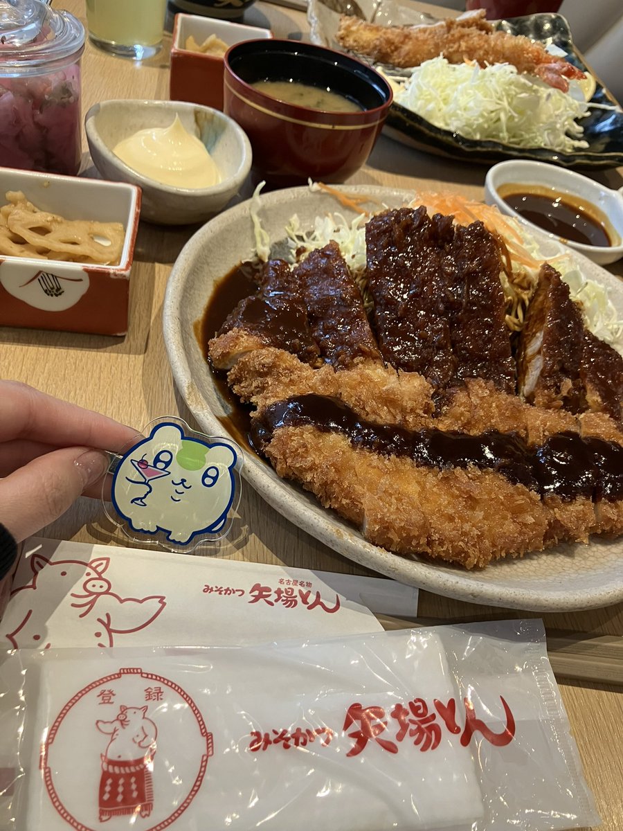 あね tweet media