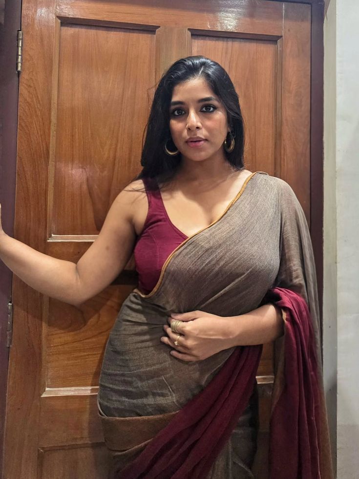 SubhaSweetyyy's tweet image. Believe me she is 52+ ஆம் 🤭❤

#vanakkam #morning