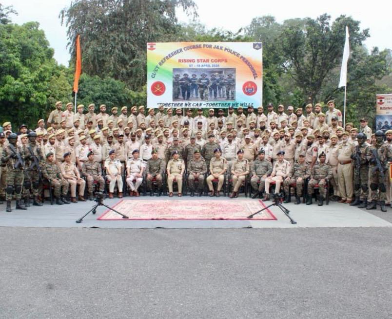 #IndianArmy
#Synergy

CI/CT training with J&amp;K Police begins at Jammu under #TigerDivision  - Boosting synergy between the security forces !

<a href="/adgpi/">ADG PI - INDIAN ARMY</a>
@WesternComd_IA
@PROdefencejammu
@IGP_Jammu
<a href="/JmuKmrPolice/">J&K Police</a>
@AnandJainIPS