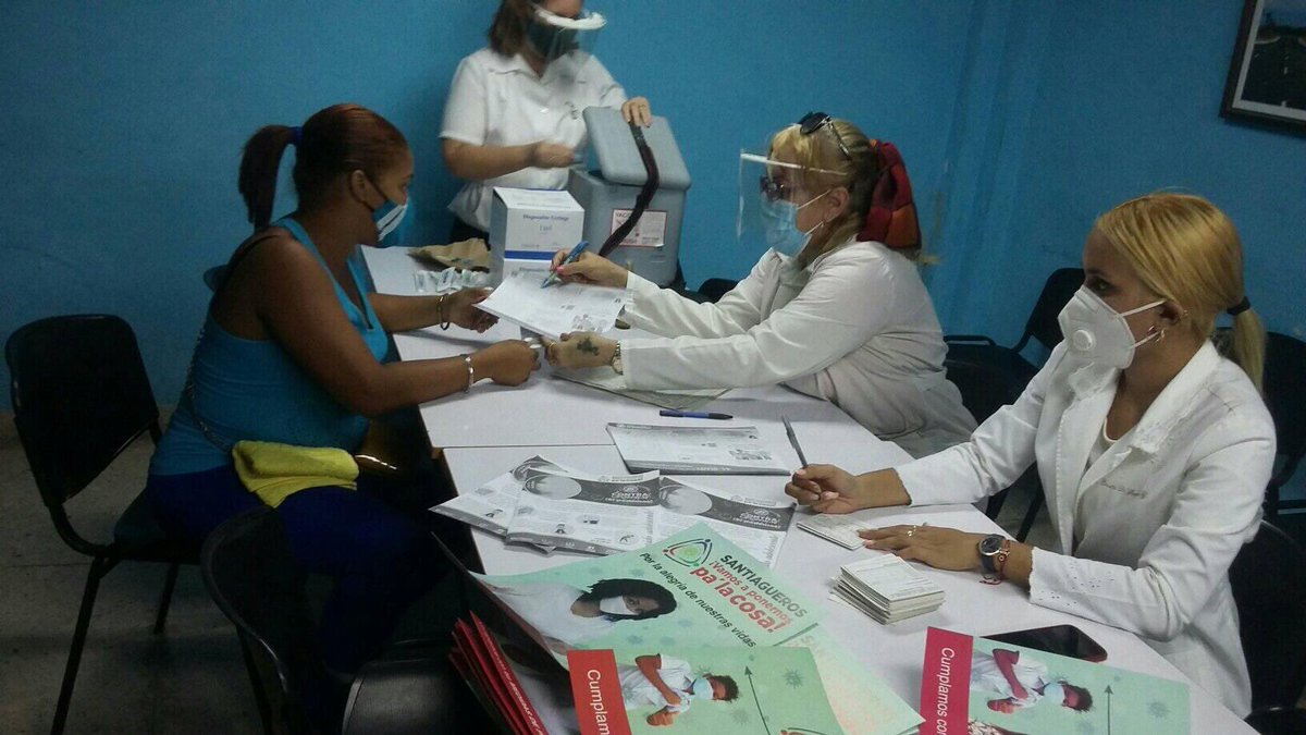 Nos sentimos orgullosos de nuestros profesionales de la salud 
#CubaPorLaSalud 
#CubaPorLaVida 
<a href="/suniel_johnson/">Suniel_Johnson</a> 
<a href="/jacky196810/">Jacky</a> 
<a href="/DelgadoEchez/">Jacqueline</a> 
<a href="/KeniliaC/">kenilia cruz</a>