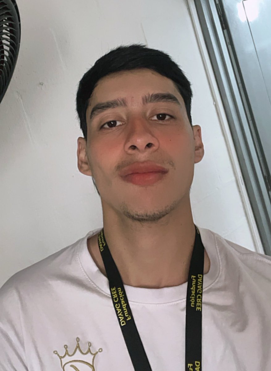Papi Juancho tweet media