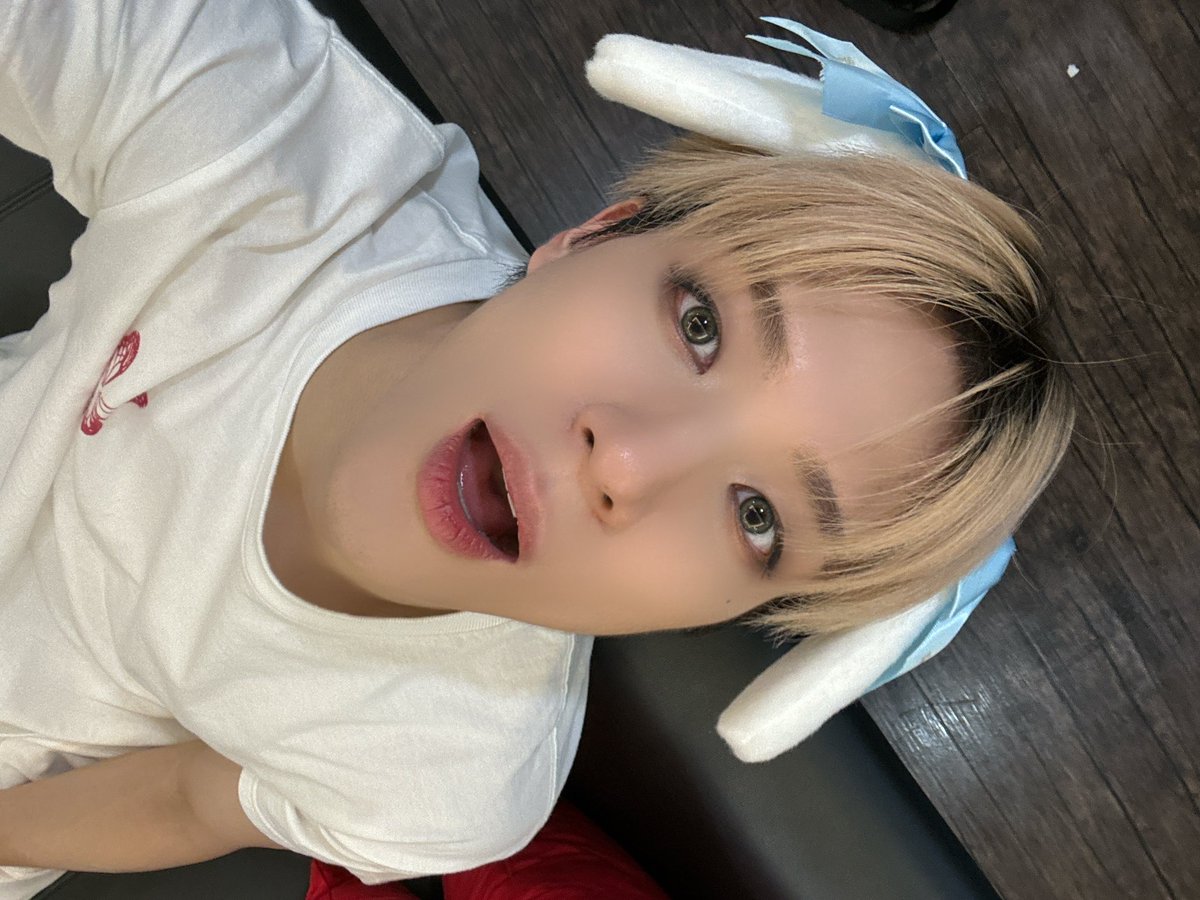 Lo ☀️ tweet media