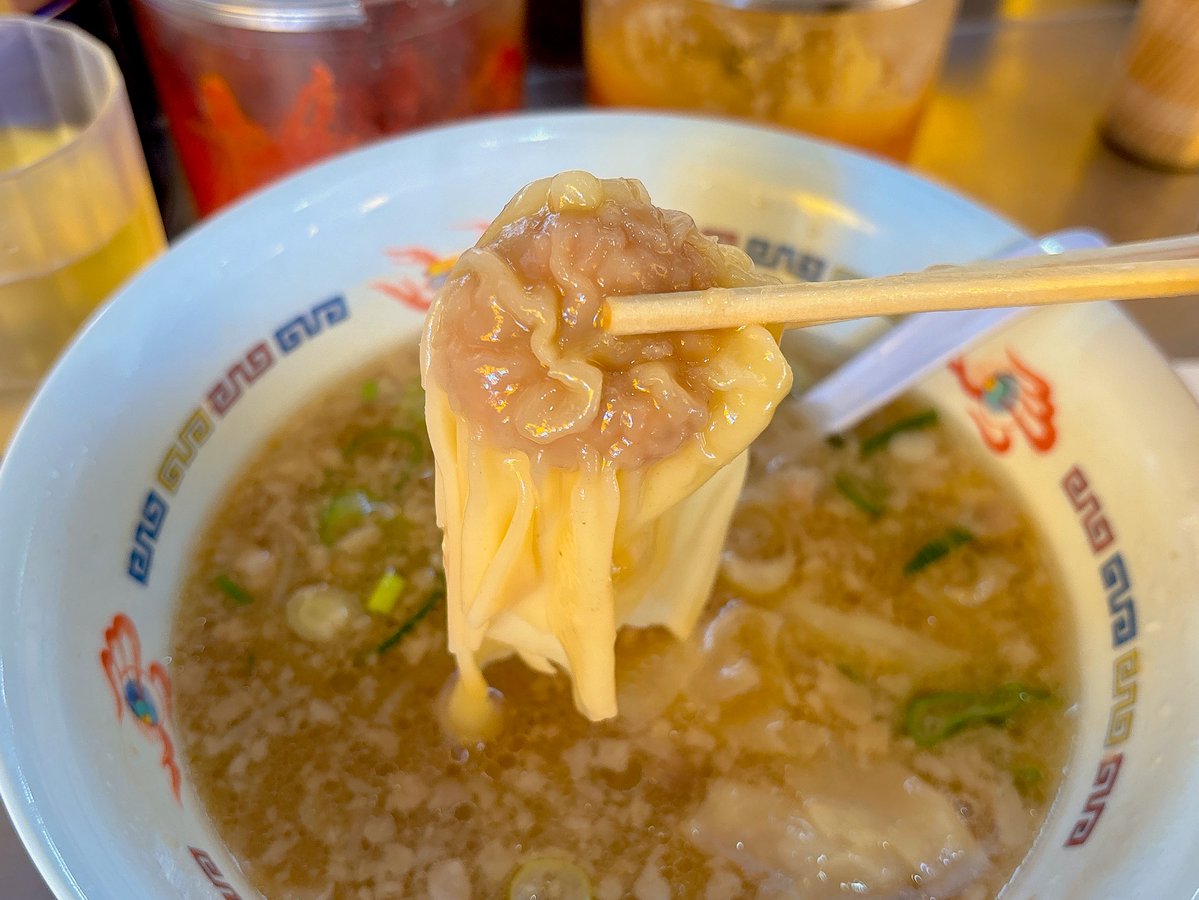 たかすけ tweet media