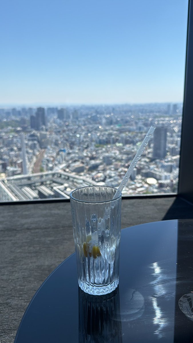 Emmy Fox tweet media