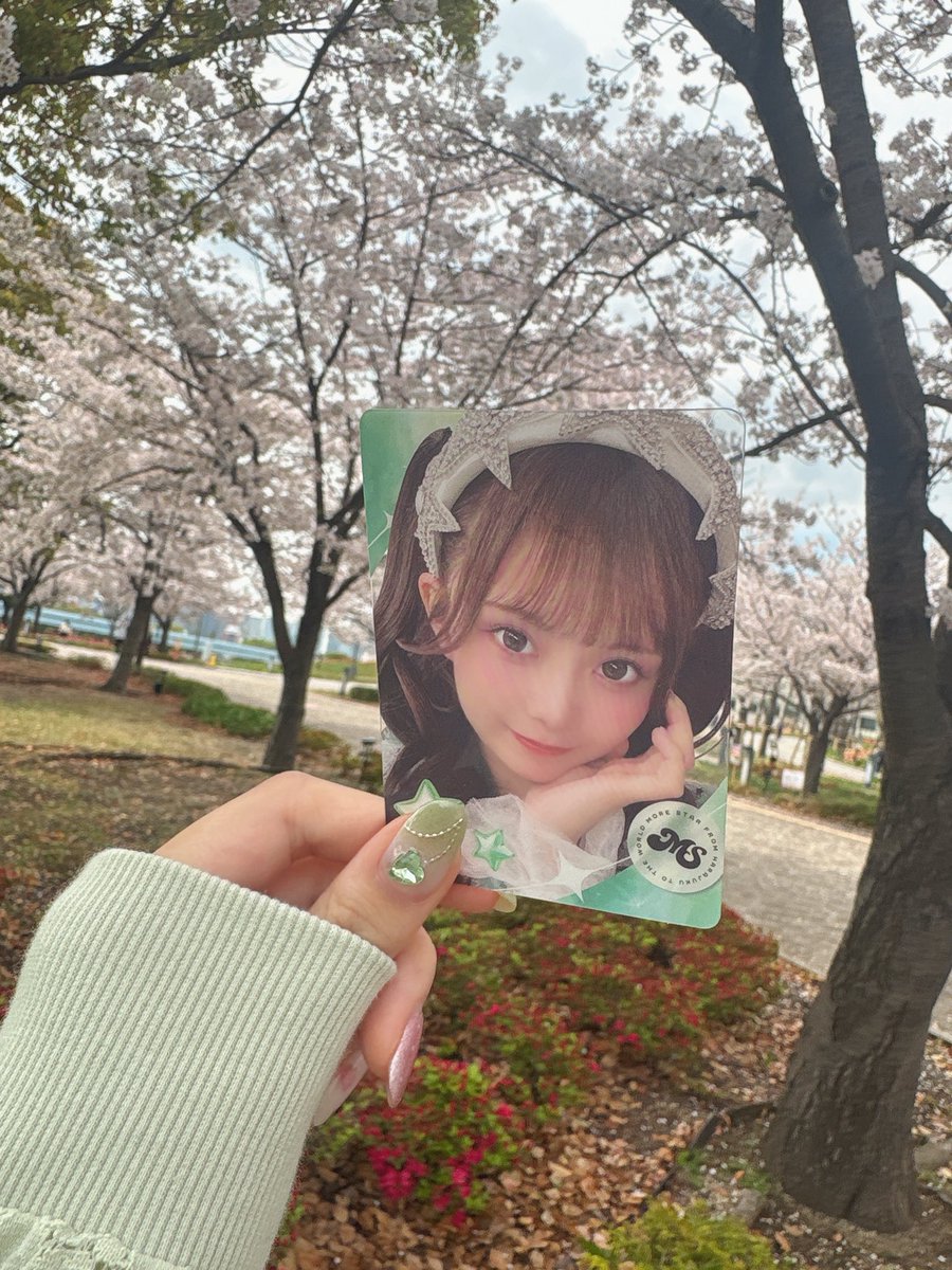 鈴木花梨(MORE STAR) tweet media