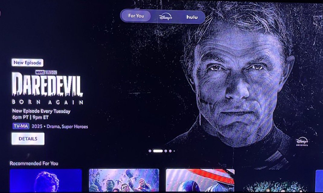 sttuuff's tweet photo. BULLSEYEEEEEE #daredevilbornagain https://t.co/NticRAqsNL