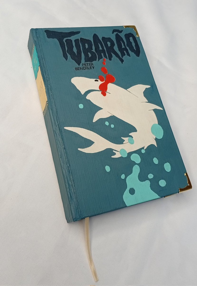bii_acs's tweet photo. livro restaurado com sucesso🦈📘 https://t.co/TFUB8s11Nl