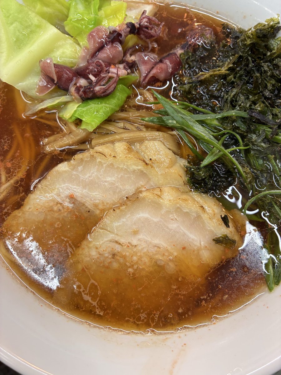 緊急限定だそうです！ほたるいかのしゃぶしゃぶらぁ麺

#ラーメン #つけ麺 #昭島 #立川 #らぁ麺 #味噌ラーメン #ホタルイカ