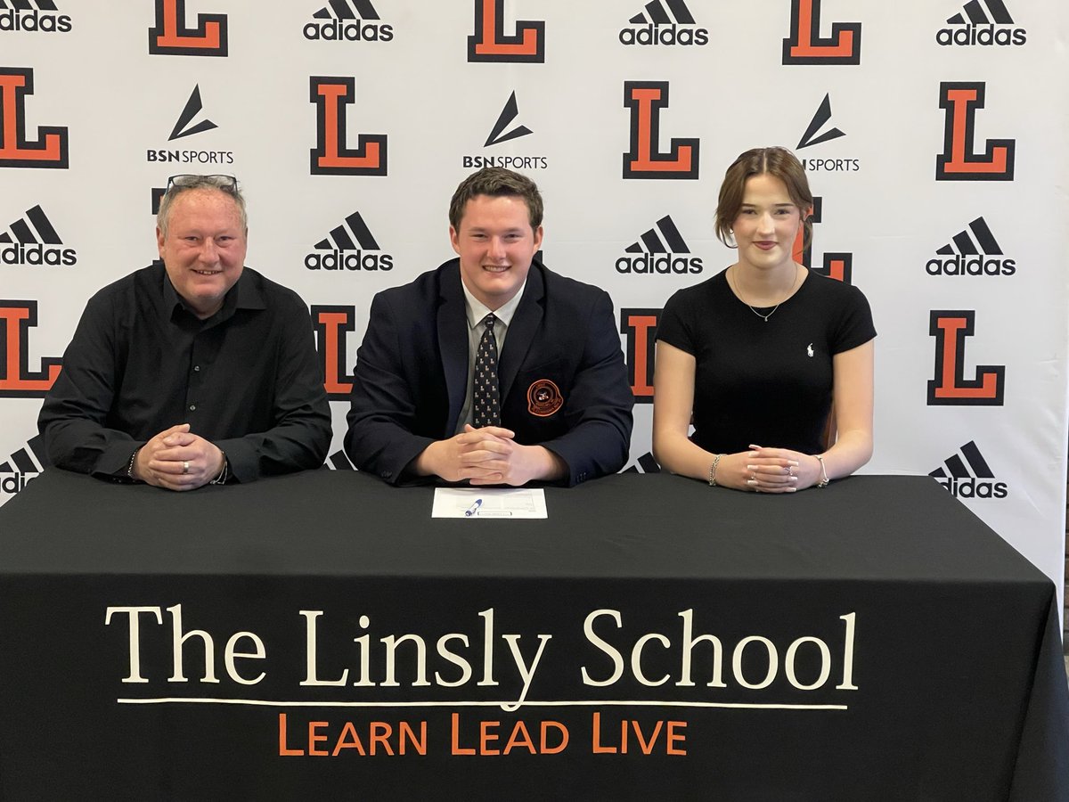 LinslyFootball's tweet photo. Felix Werr ‘26 celebrated the signing of his scholarship offer to play at Central Methodist University with friends and family today! https://t.co/1wkZNvyA7m